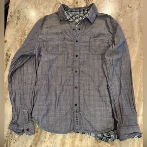 Men’s size L Billabong reversible long sleeve casual shirt (like new)